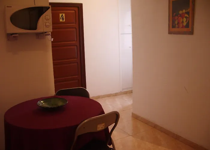 Pensión Senda Del Huerna