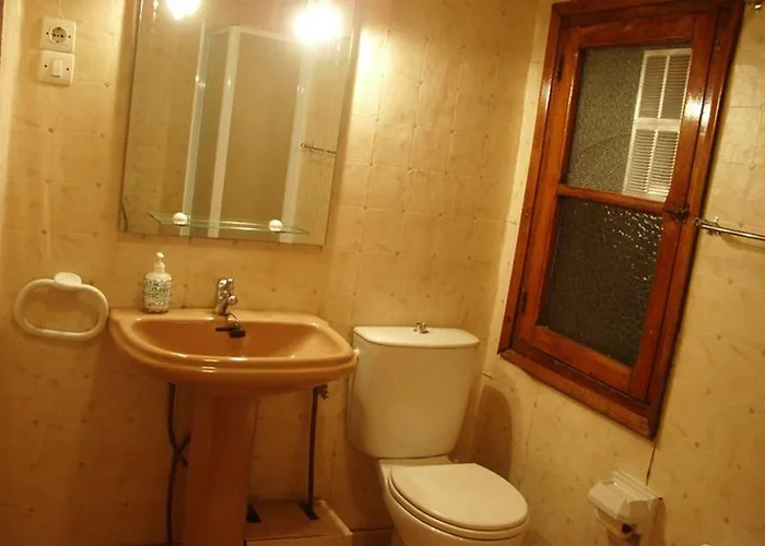 Senda Del Huerna Pensión