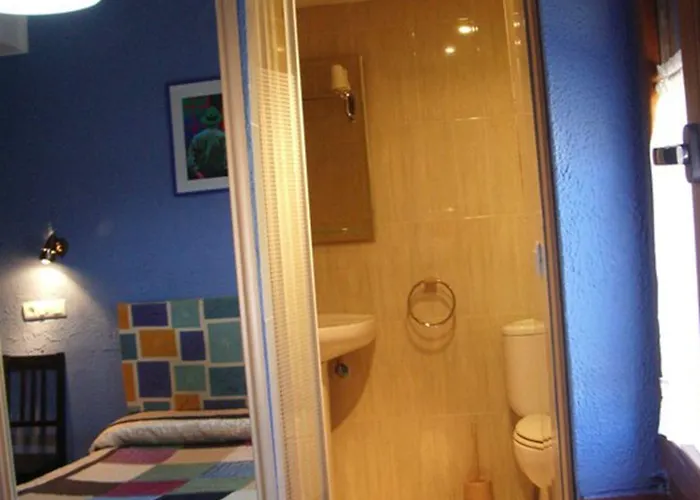 Pensión Senda Del Huerna Campomanes