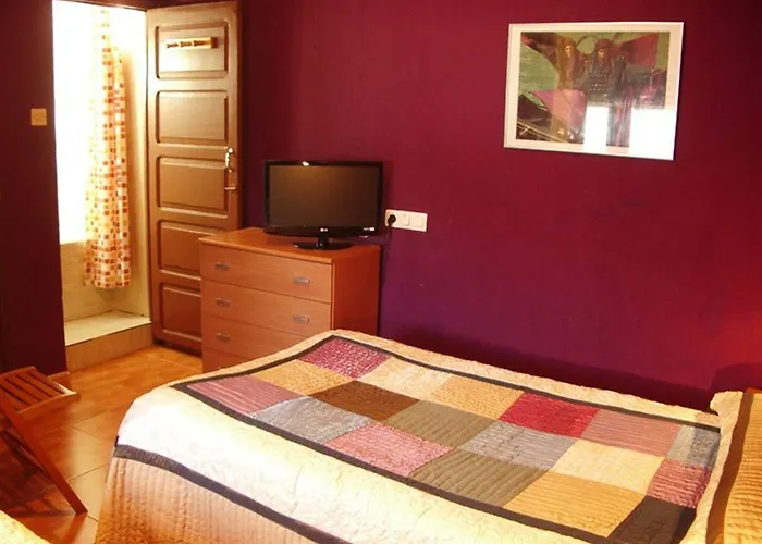 Pensión Senda Del Huerna