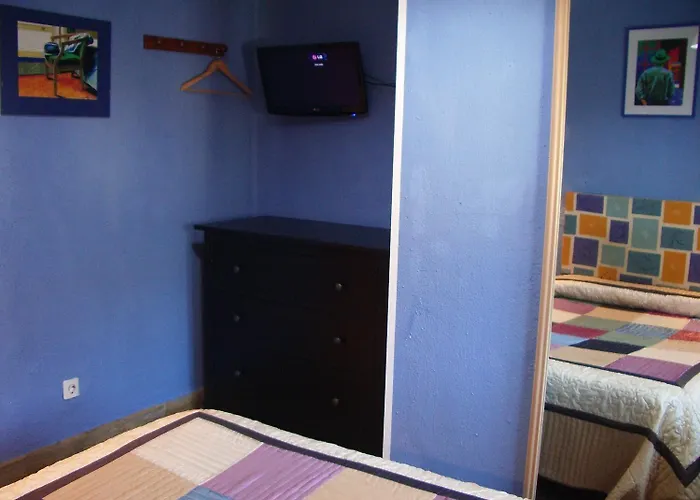 Pensión Senda Del Huerna Campomanes