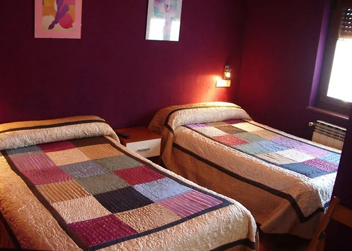 Senda Del Huerna Pensión 3*